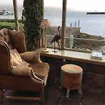 بيت للعطل Wood Quay - A Truly Unique, Seafront Experience! كارلينغفورد