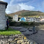 بيت للعطل Wood Quay - A Truly Unique, Seafront Experience! كارلينغفورد