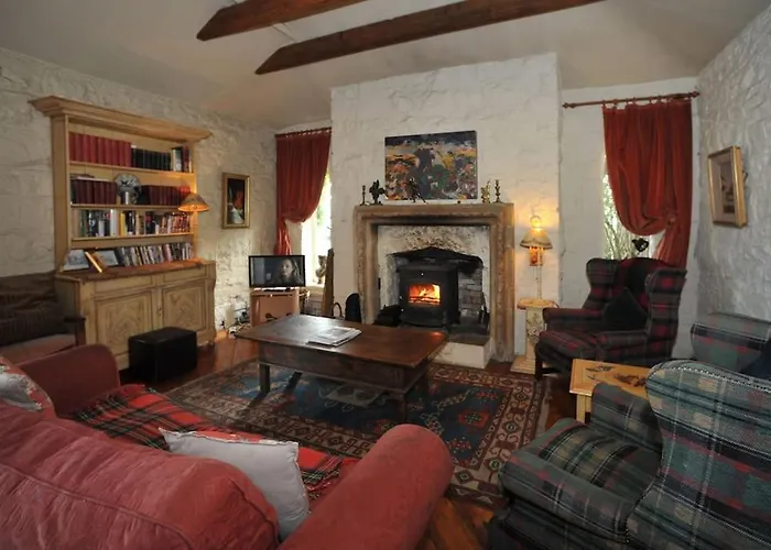 Wood Quay - A Truly Unique, Seafront Experience! 칼링포드